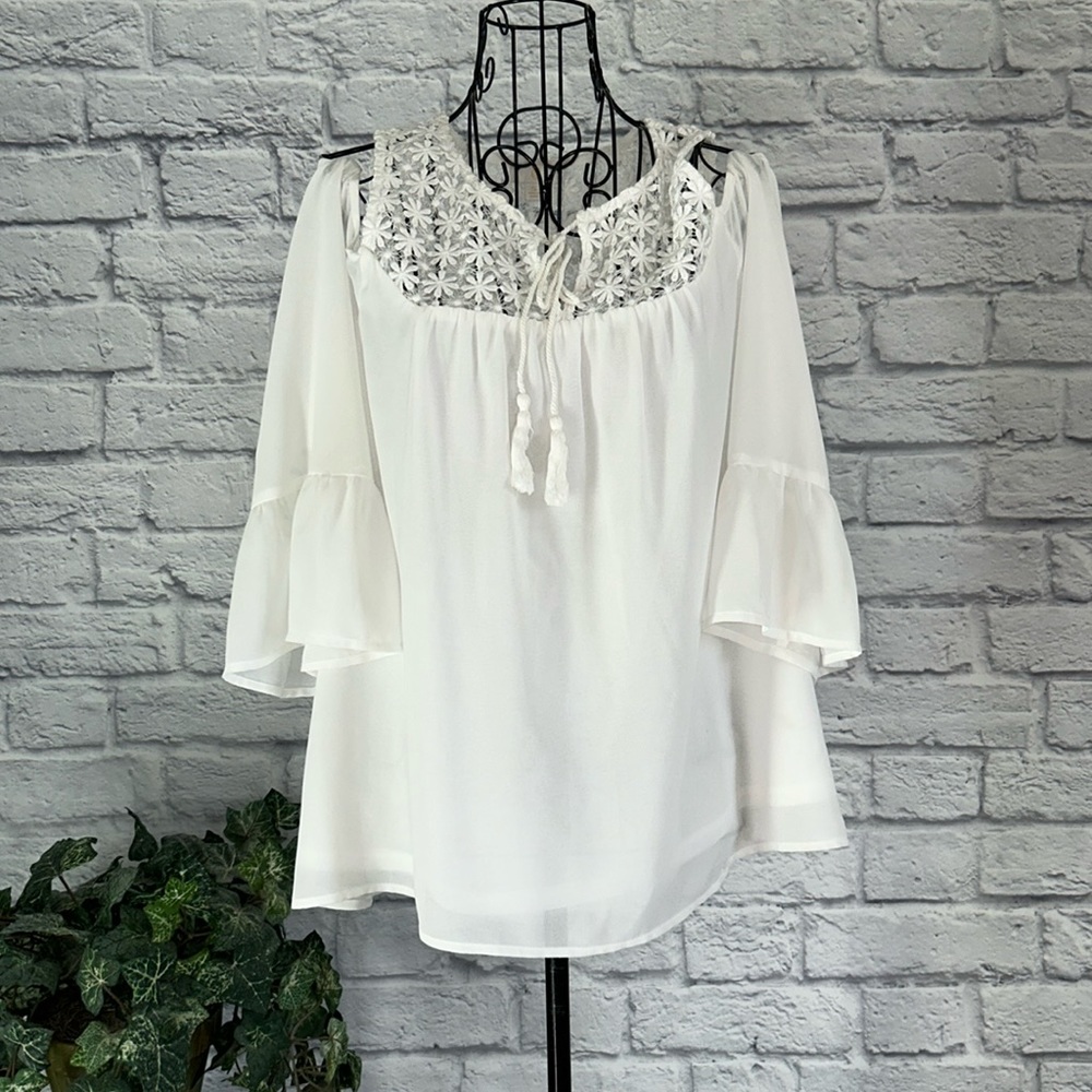 Charming Charlie Cold Shoulder White Lace Blouse